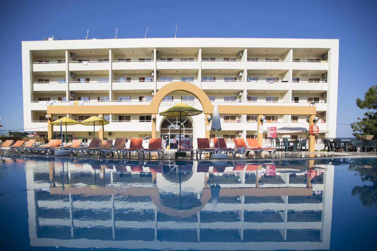 TUNTAS FAMILY SUITES KUSADASI - Bazény - Venkovní bazén