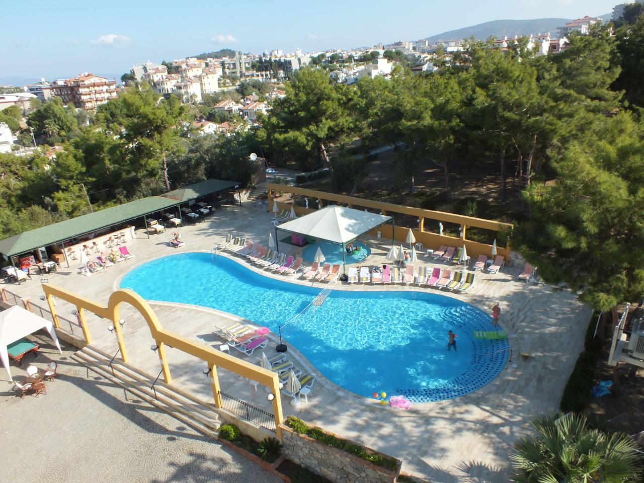 TUNTAS FAMILY SUITES KUSADASI - Bazény - Venkovní bazén