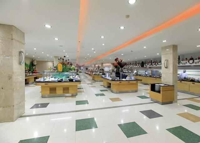 AQUA FANTASY AQUAPARK HOTEL & SPA - Restaurace - OASIS RESTAURA