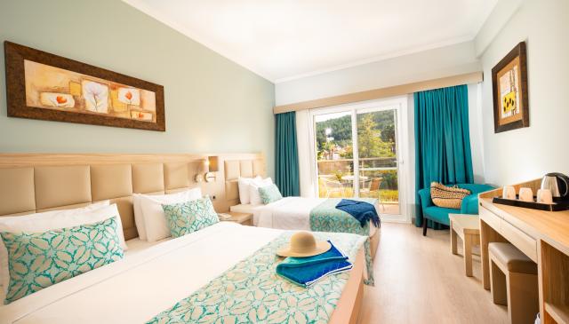 AQUA FANTASY AQUAPARK HOTEL & SPA - Pokoje - DOUBLE ROOM WITH B
