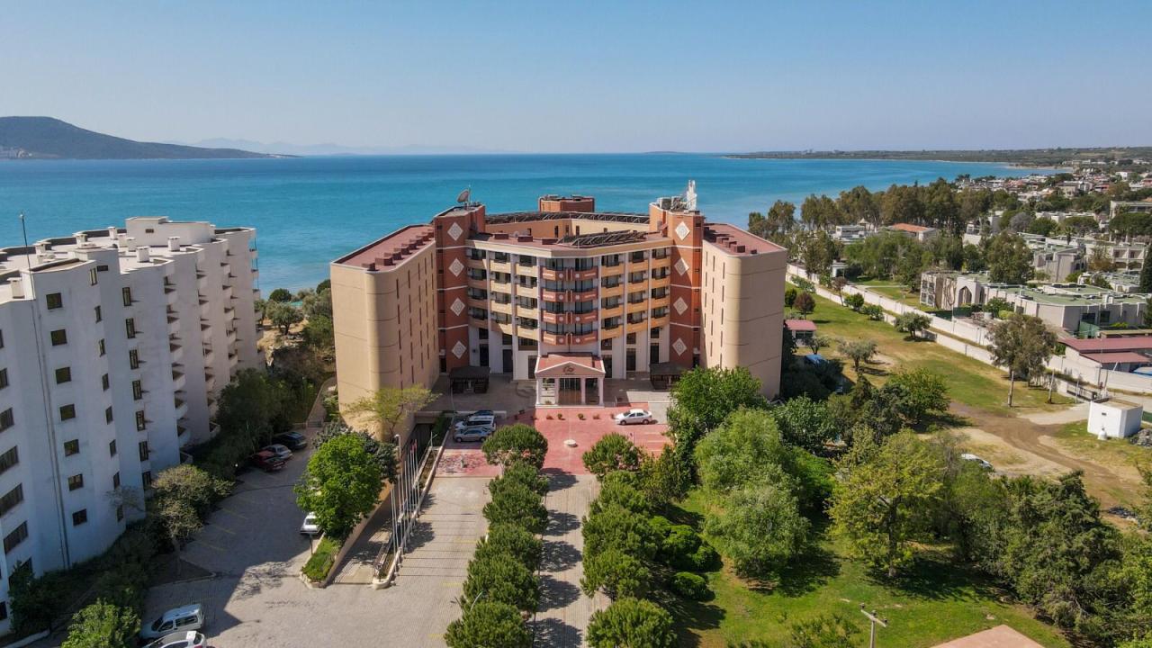 THE HOLIDAY RESORT - Obecné - Hlavní budova