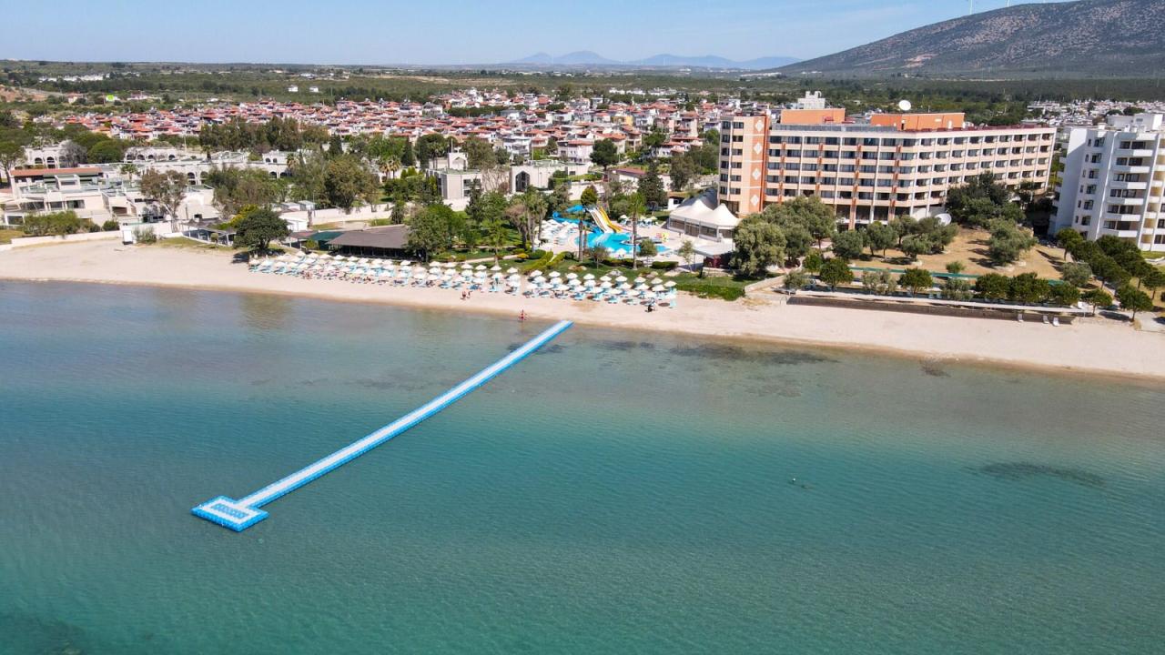 THE HOLIDAY RESORT - Obecné - Hlavní budova
