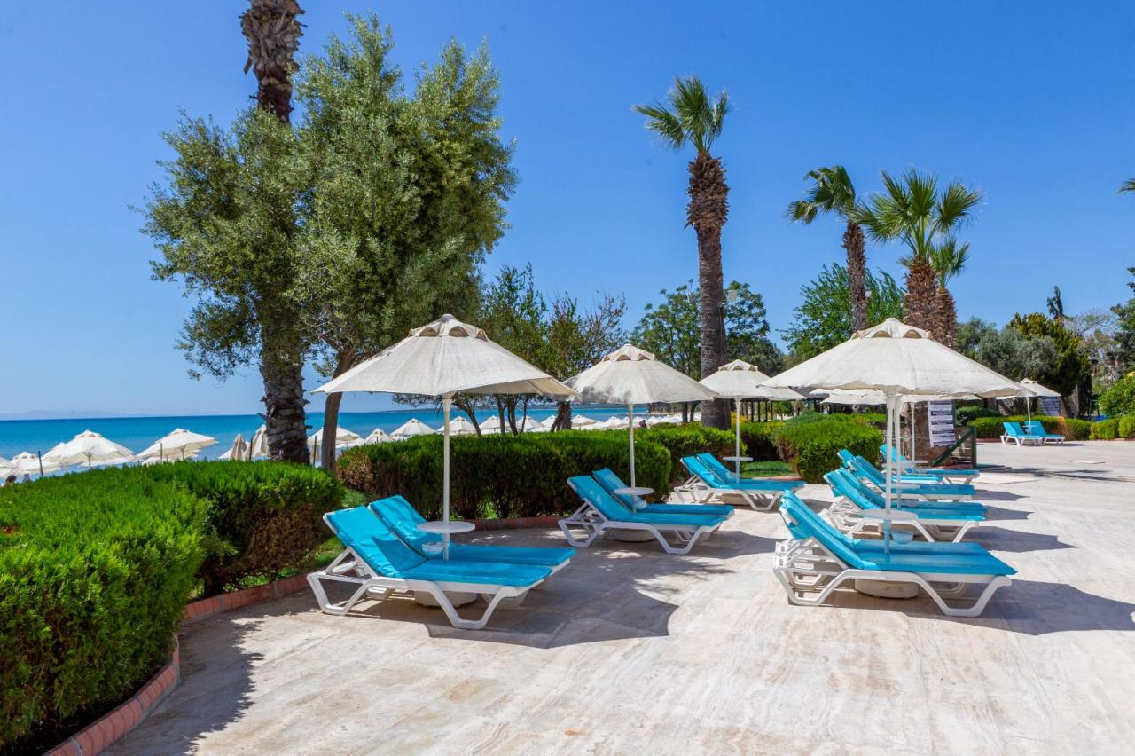 THE HOLIDAY RESORT - Bazény - Ostatní