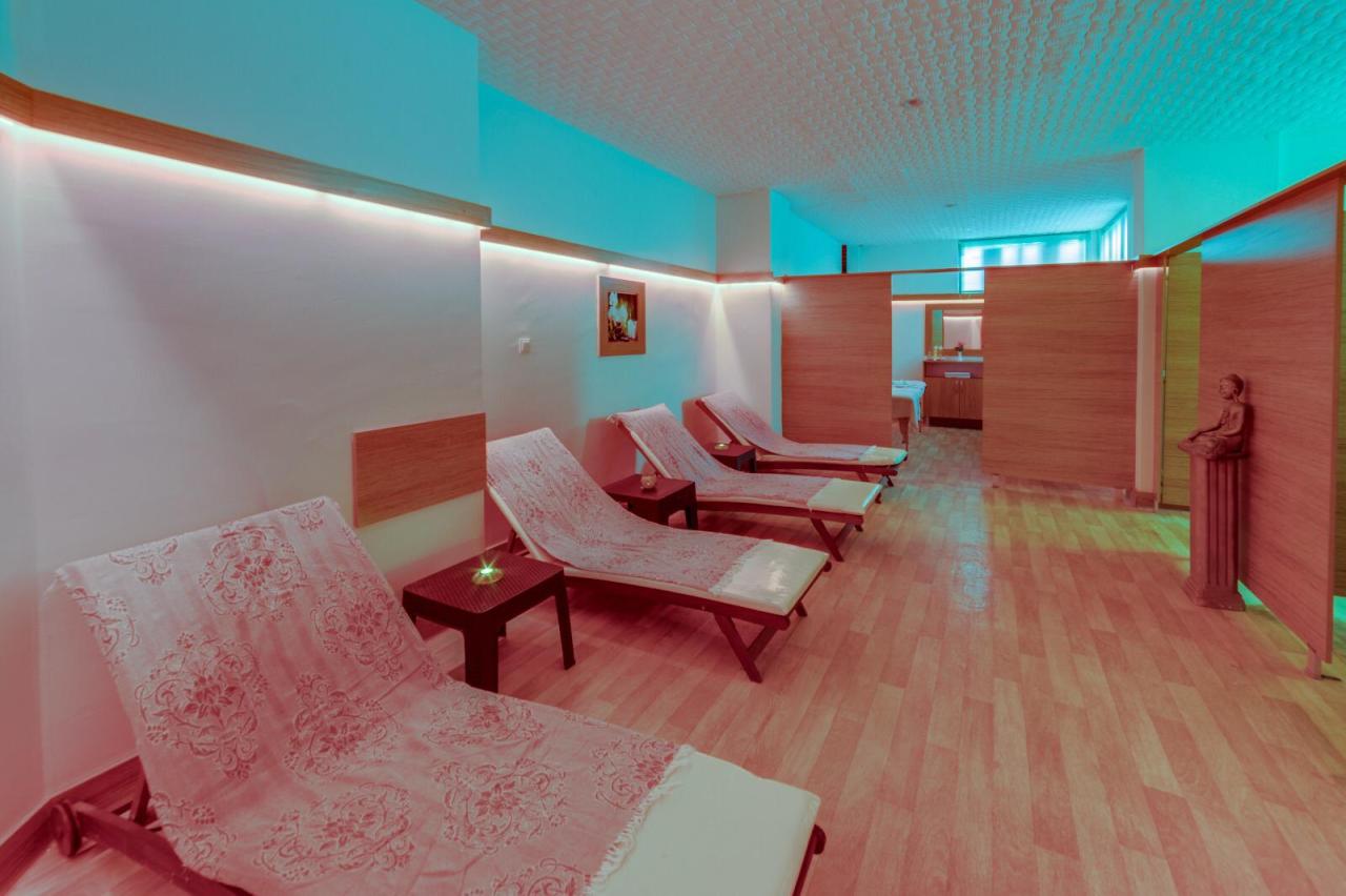THE HOLIDAY RESORT - Lázně - Ostatní