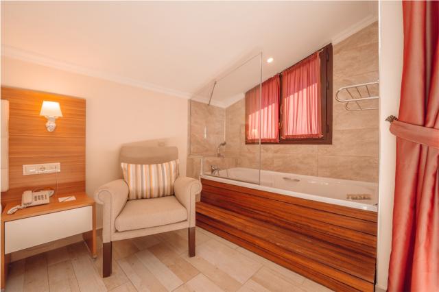 SUNDIA BY LIBERTY SUNCITY - Pokoje - STANDARD ROOM WITH JACUZZI