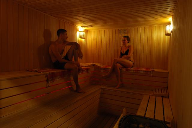 GOLDEN ROCK BEACH HOTEL - Lázně - Lázně