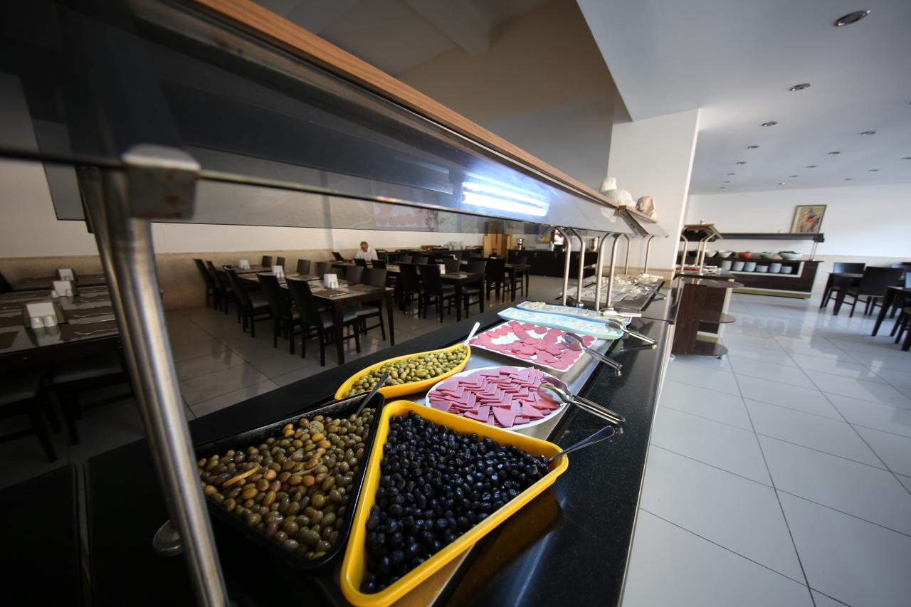 MERIC HOTEL - Restaurace - Main Restaurant