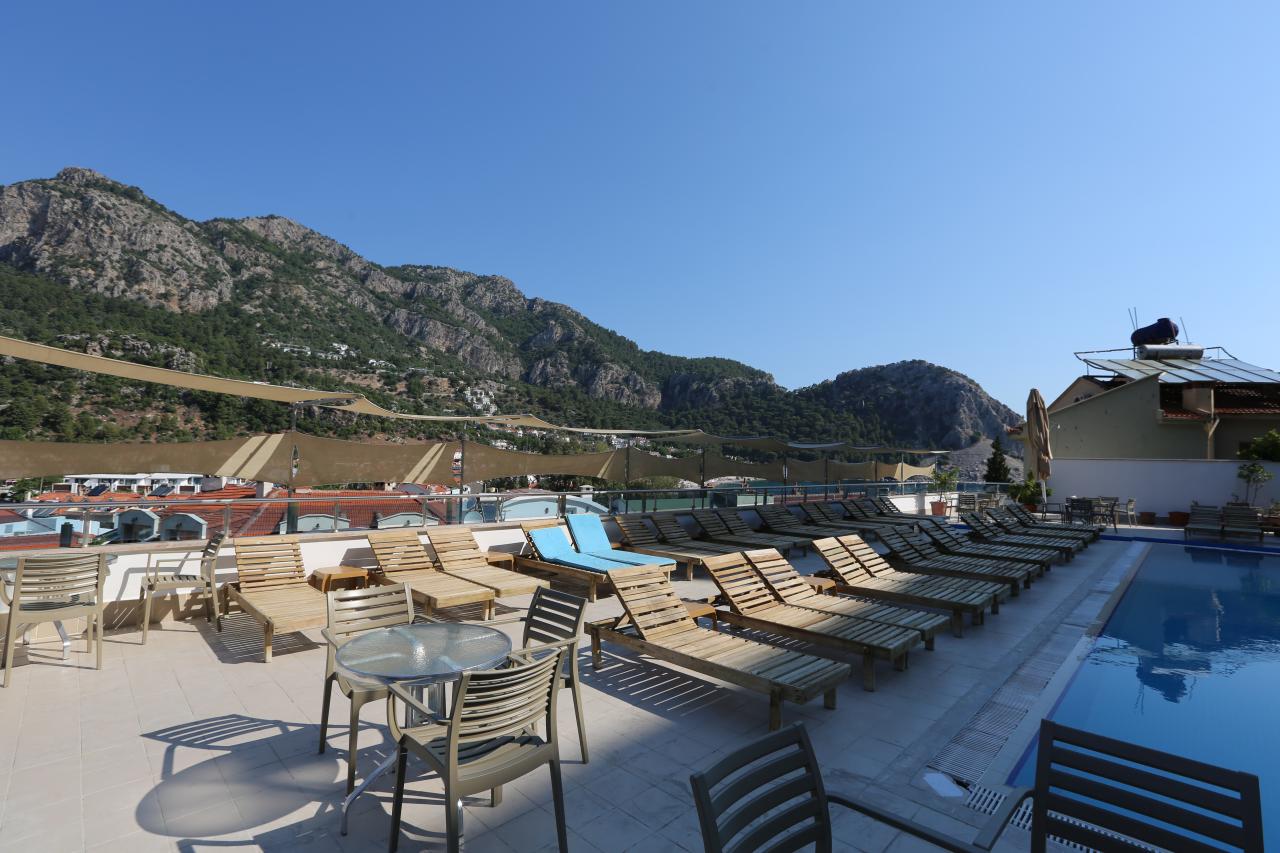 MERIC HOTEL - Bary - Pool Bar