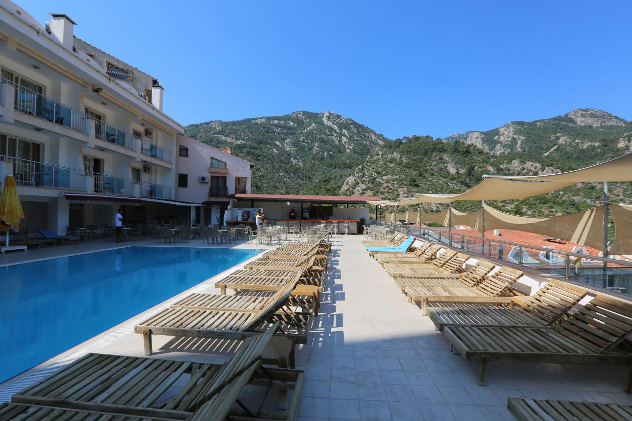 MERIC HOTEL - Bazény - Venkovní bazén
