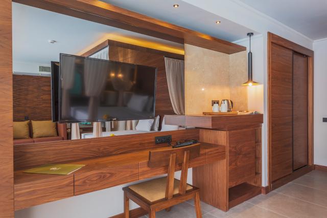 ORKA SUNLIFE RESORT & SPA - Pokoje - LUXURY SUITES WITH JACUZZI