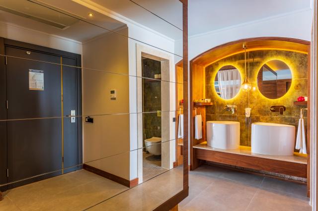 ORKA SUNLIFE RESORT & SPA - Pokoje - LUXURY SUITES WITH JACUZZI