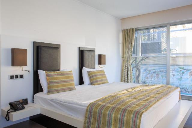 ORKA SUNLIFE RESORT & SPA - Pokoje - LUXURY SUITES  SWIMUP