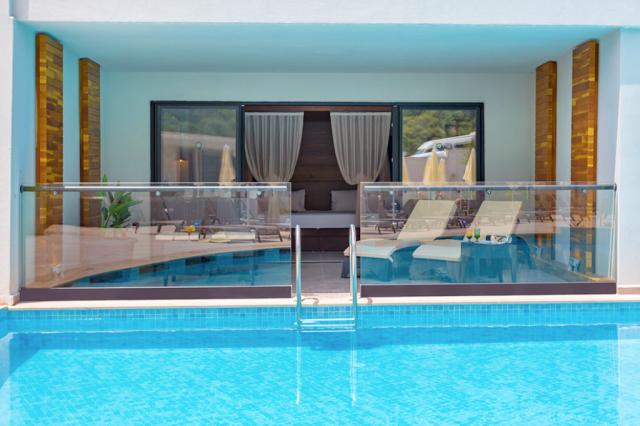 ORKA SUNLIFE RESORT & SPA - Pokoje - LUXURY SUITES  SWIMUP