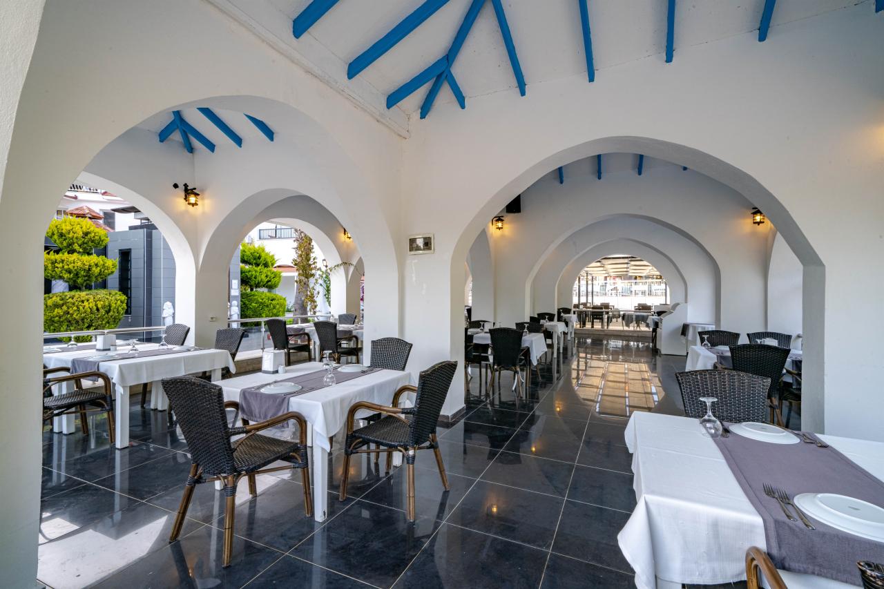 LYKIA BOTANIKA BEACH - Restaurace - LYKIA RESTORAN