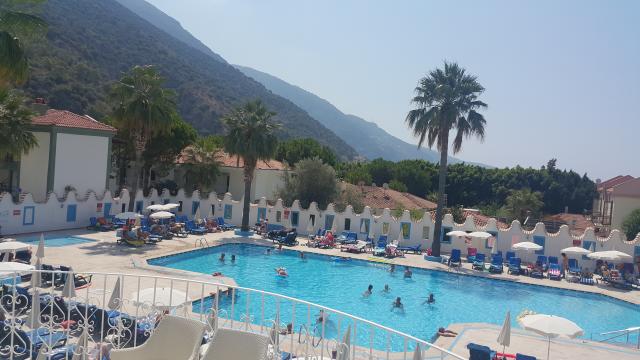KARBEL HOTEL - Bazény - Venkovní bazén