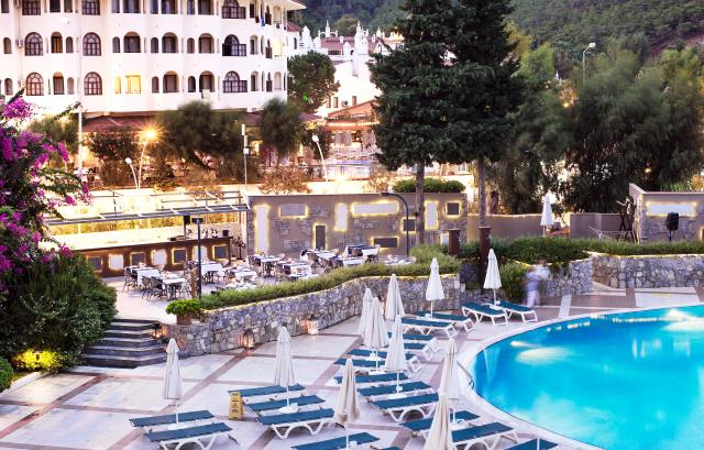 MARTI LA PERLA HOTEL - Restaurace - GABBIANO ITALYAN A LA CARTE