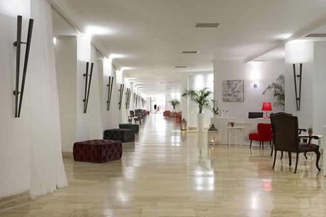MARTI LA PERLA HOTEL - Bary - LA PERLA BAR