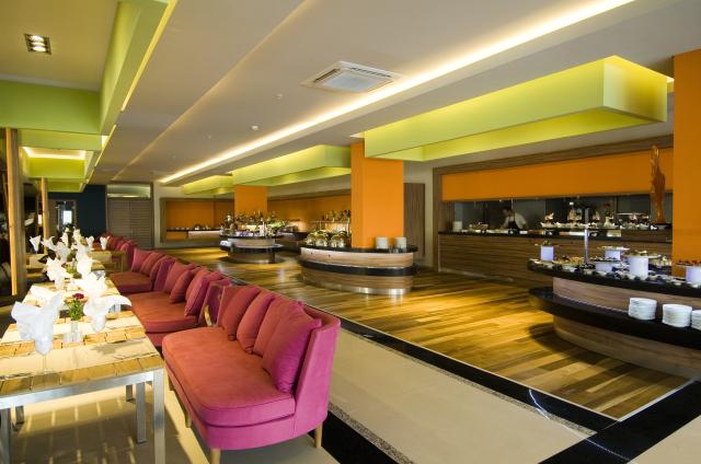 CASA DE MARIS SPA & RESORT HOTEL - Restaurace - MAIN RESTAURANT