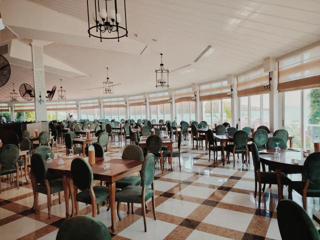 CLUB & HOTEL LETOONIA - Restaurace - Lykia Restaurant 