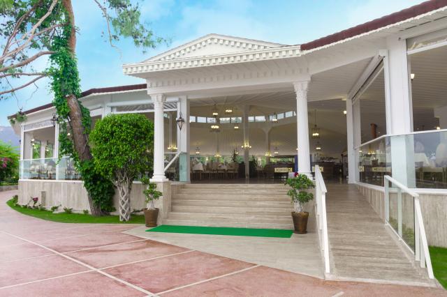 CLUB & HOTEL LETOONIA - Restaurace - Lykia Restaurant 
