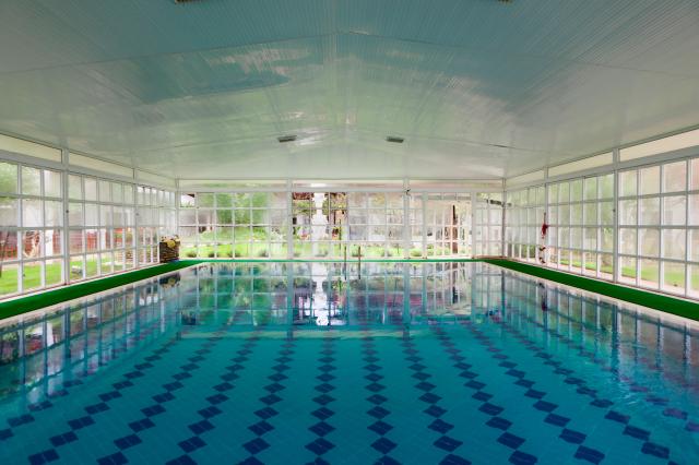 CLUB & HOTEL LETOONIA - Bazény - Vnitřní bazén