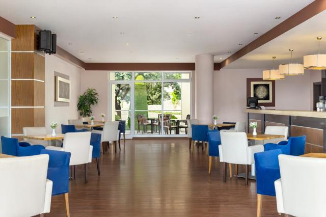 UNIQUE RESIDENCE HOTEL GOLF & SPA - Restaurace - Italian A La C