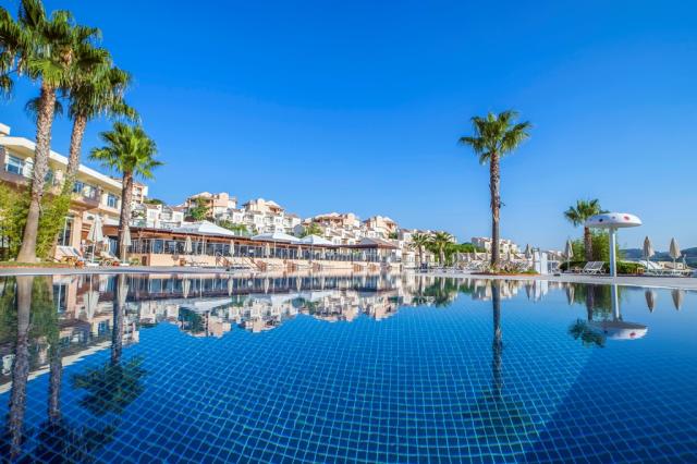 UNIQUE RESIDENCE HOTEL GOLF & SPA - Bazény - Venkovní bazén