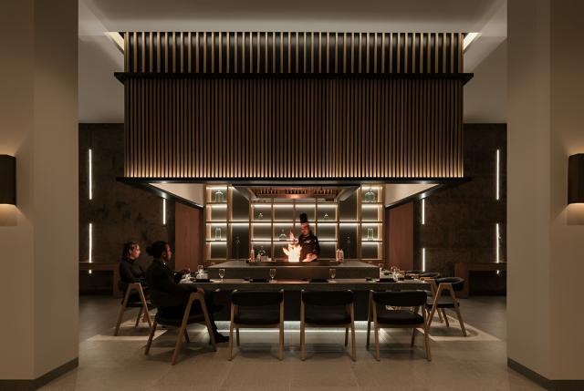 JAZ ELITE RIVIERA - Restaurace - Tikki