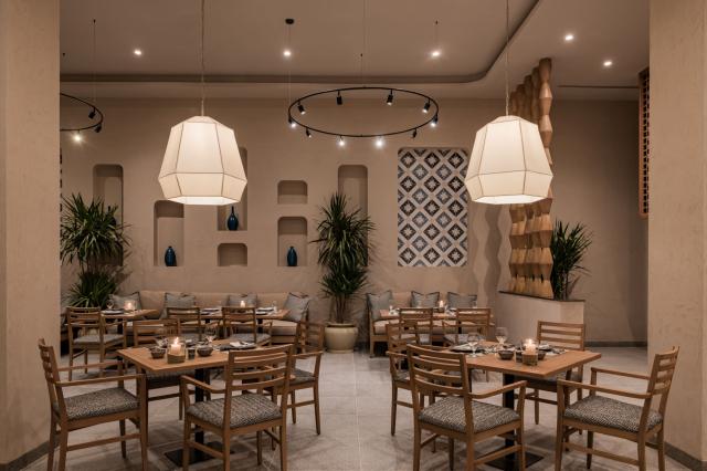 JAZ ELITE RIVIERA - Restaurace - Fawaniss