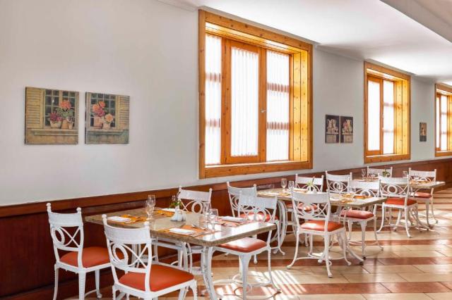 JAZ NEO REEF MARSA - Restaurace - sea breeze 