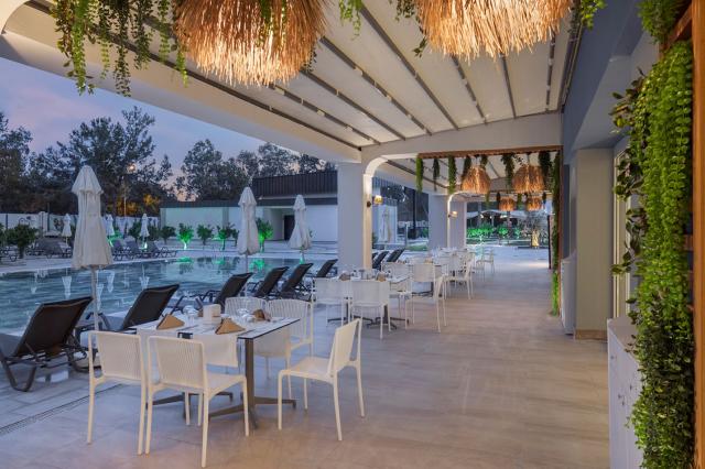 BERRY BLUE HOTEL - Restaurace - SOFRA MAIN RESTOURANT