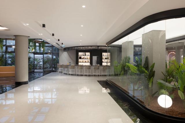 BERRY BLUE HOTEL - Bary - LOBBY BAR