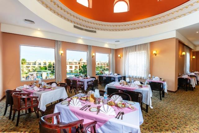 TITANIC BEACH SPA & AQUA PARK - Restaurace - Restaurace