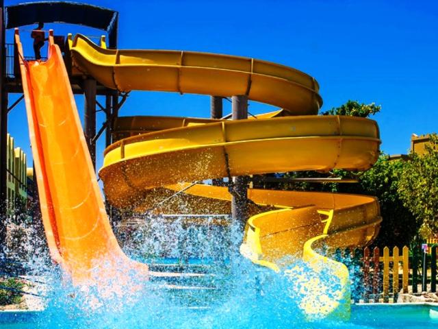 TITANIC BEACH SPA & AQUA PARK - Vodní park - Vodní park