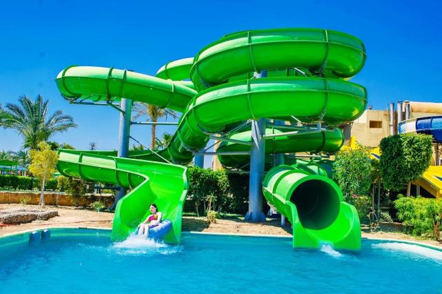 TITANIC BEACH SPA & AQUA PARK - Vodní park - Vodní park