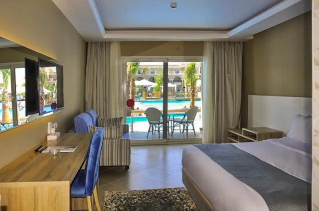 TITANIC ROYAL - Pokoje - Swim Up Room