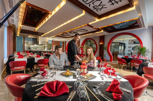 TITANIC ROYAL - Restaurace - Chung Ying Asian