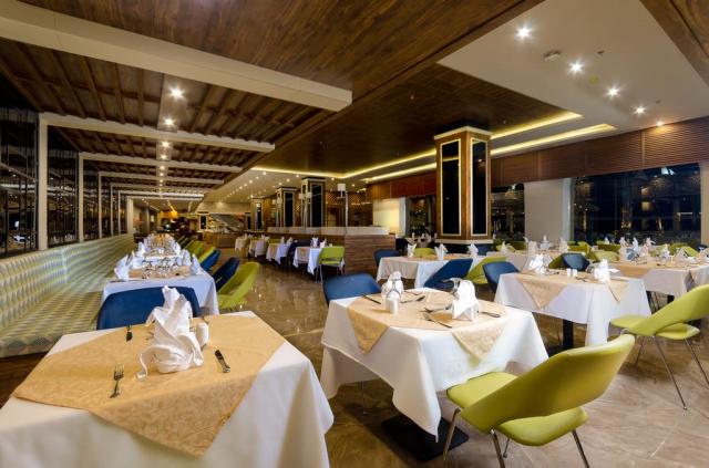 TITANIC ROYAL - Restaurace - Diamond Restaurant