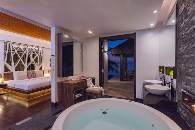 BANDOS MALDIVES - Pokoje - Beach Pool Villa