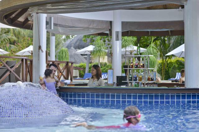BANDOS MALDIVES - Bary - Pool Bar