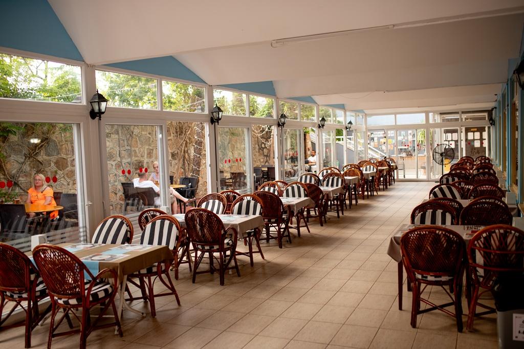 EVA BEACH HOTEL - Restaurace - MAIN RESTAURANT