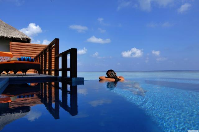 VELASSARU MALDIVES - Pokoje - WATER VILLA WITH POOL
