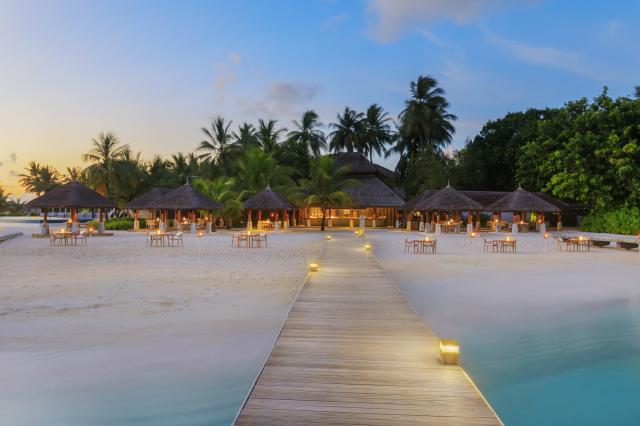 VELASSARU MALDIVES - Restaurace - SAND