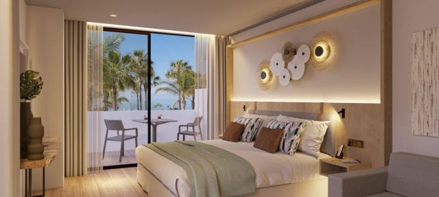 Suite with Balcony Mountain View
