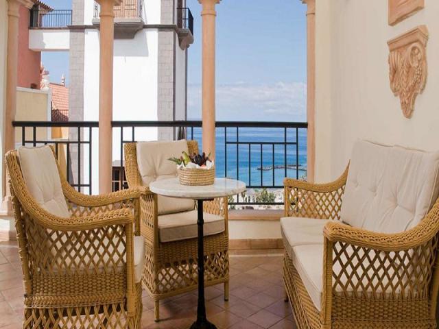 Suite Balcony or Terrace, Junior