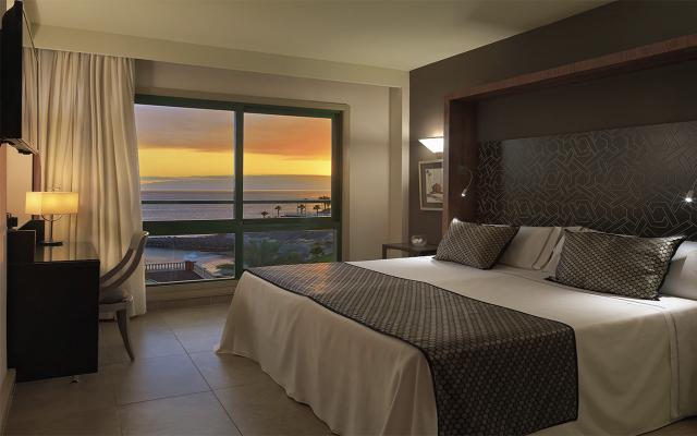 Suite Balcony or Terrace, Superior Sea View