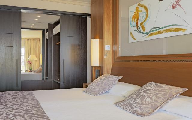 Suite Balcony or Terrace, Junior