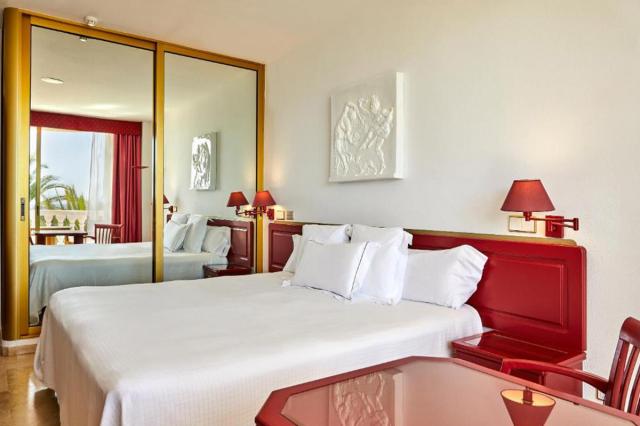 TWIN with Balcony, Deluxe, Plunge Pool 