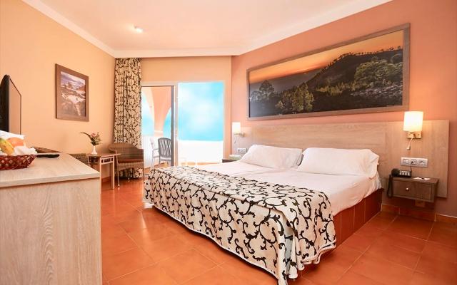 Economy room