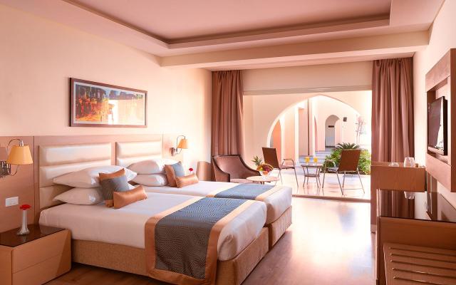 Family 2 BedRooms Garden/Pool View